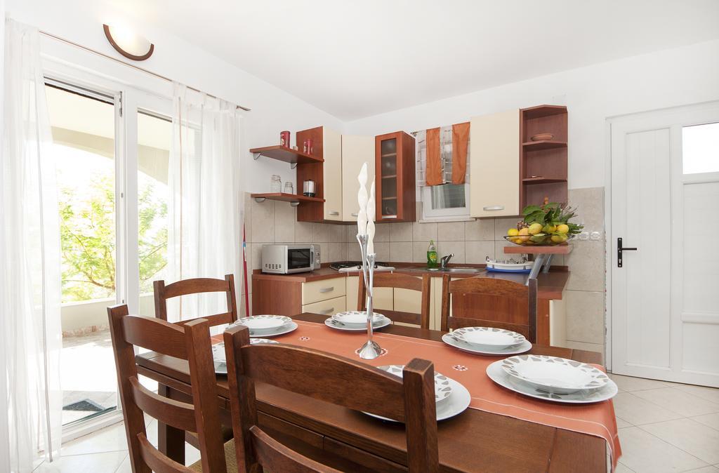Guest House Loranum Sevid Szoba fotó
